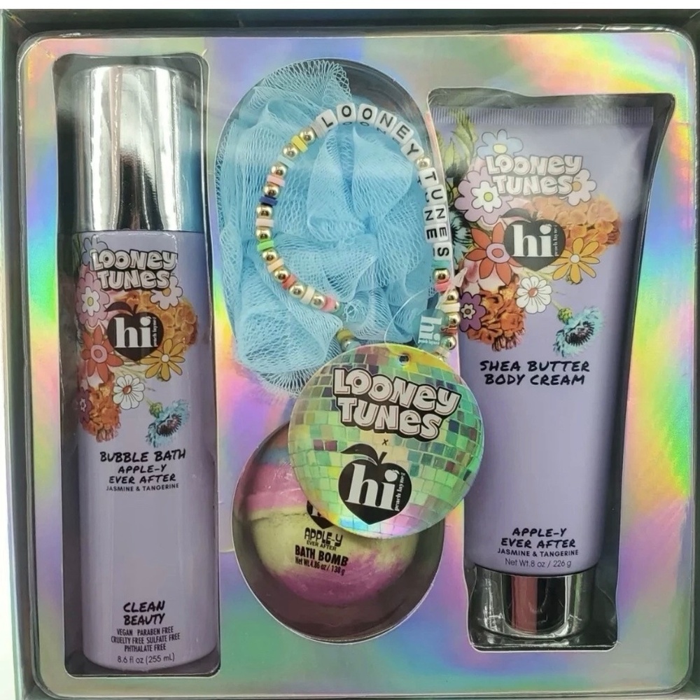 New Looney Tunes x WB Hi Peach Layne Suds & Soak Bath Set Deluxe 5 Pc Body Cream
